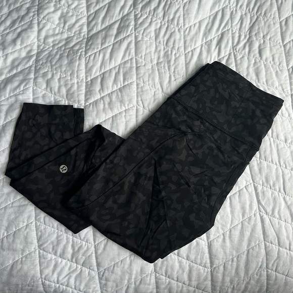 Swift Speed 23” Leggings - Picture 1 of 4